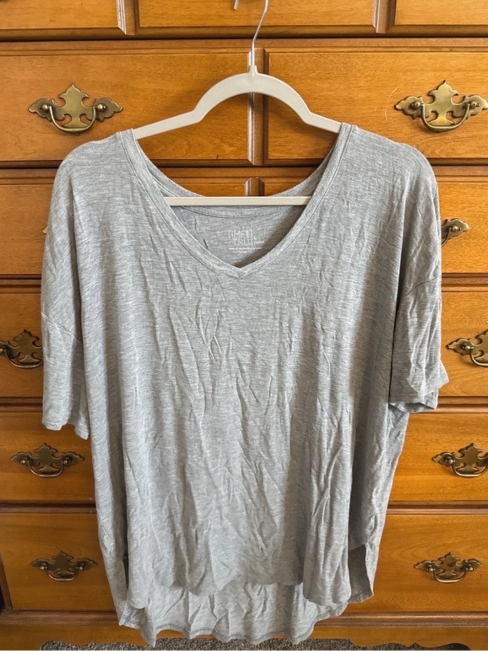 Time and Tru Soft Gray V-Neck Short Sleeve Tee